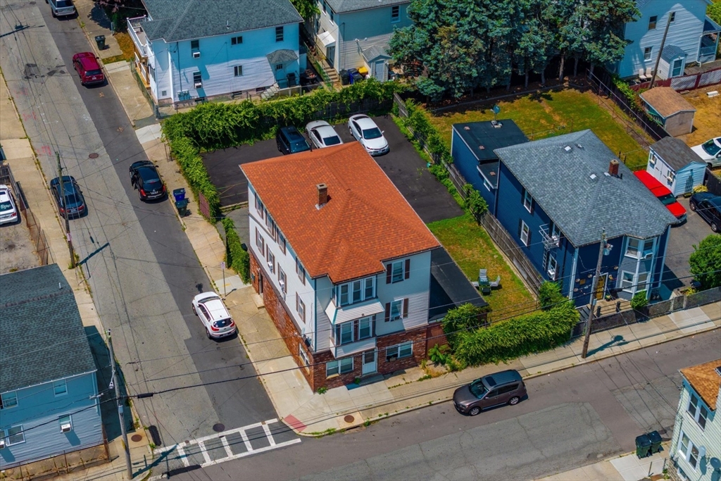 90 Hargraves Street Fall River, MA 02723 - Photo 5 of 40