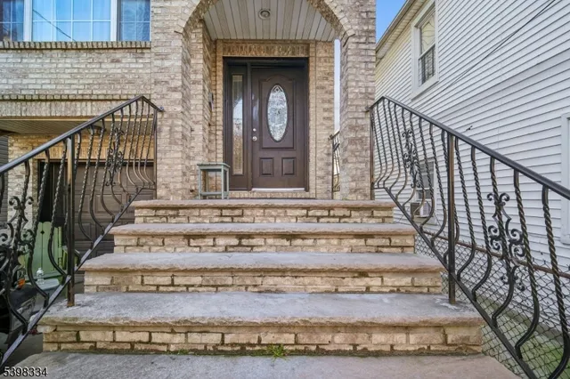 $2,650 | 232 Port Avenue, Elizabeth Port, NJ 07206