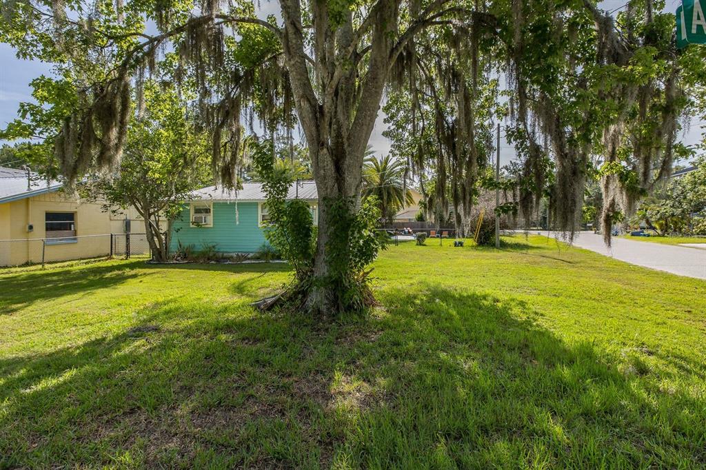 5473 Darlene Street Weeki Wachee, FL 34607 - Photo 27 of 48