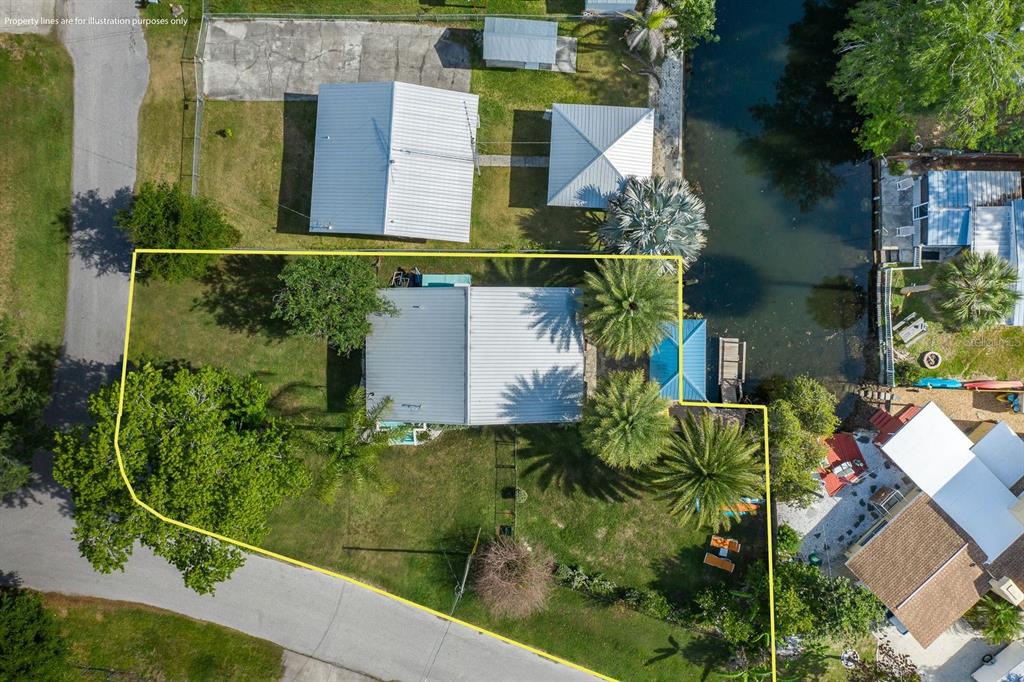 5473 Darlene Street Weeki Wachee, FL 34607 - Photo 4 of 48