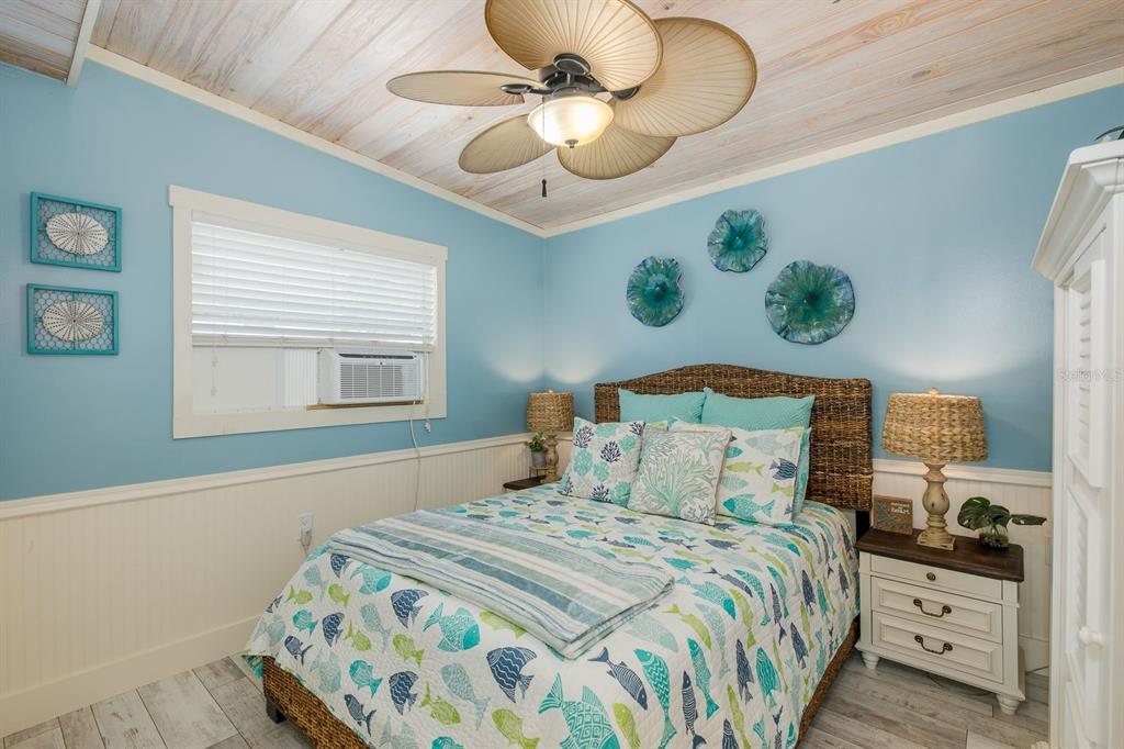 5473 Darlene Street Weeki Wachee, FL 34607 - Photo 9 of 48