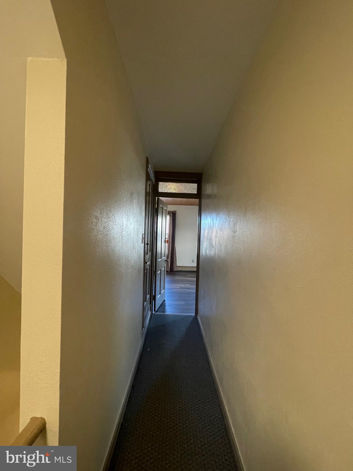 135 Lucknow Road Harrisburg, PA 17110 - Photo 25 of 37 a view of a hallway