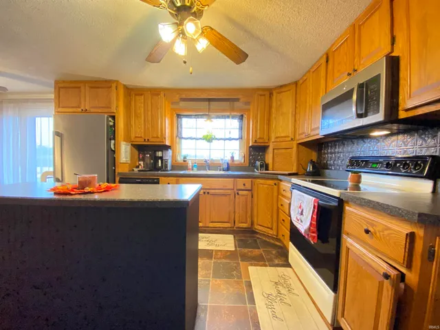 $249,900 | 6066 West State Road 60, Mitchell, IN 47446