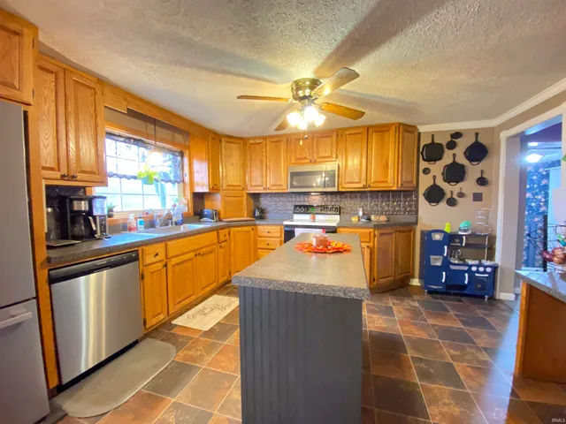 $249,900 | 6066 West State Road 60, Mitchell, IN 47446