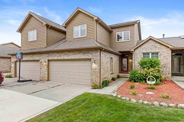 $339,900 | 10554 Ontario Drive, Crown Point, IN 46307