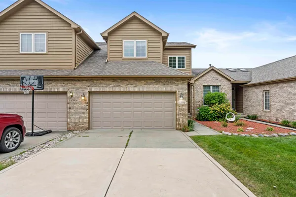 $339,900 | 10554 Ontario Drive, Crown Point, IN 46307