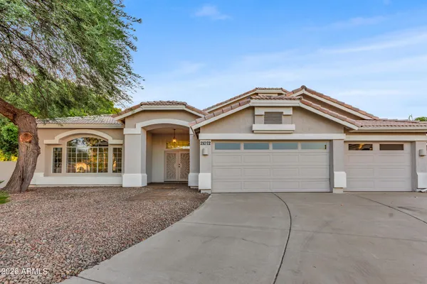 $899,900 | 21072 North 61st Drive, Glendale, AZ 85308