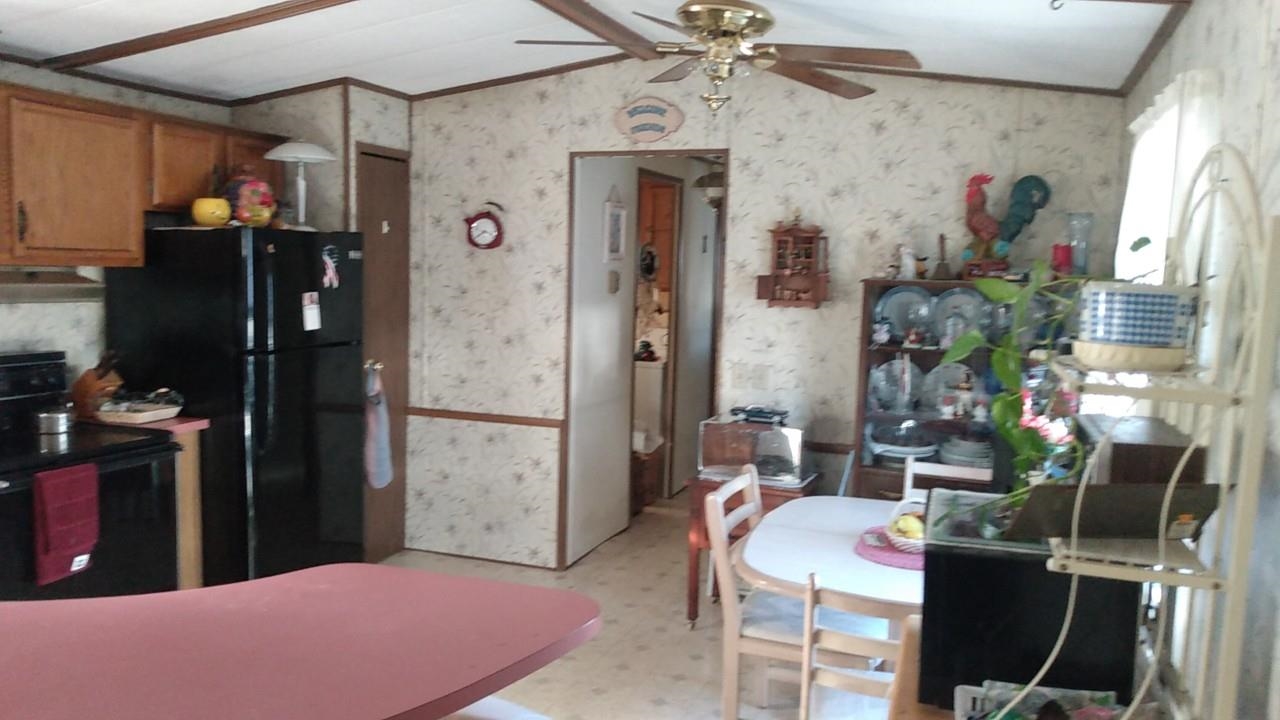 90 Edith Avenue Seabrook, NH 03874 - Photo 6 of 14