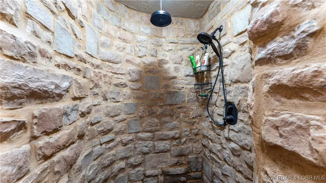 $2,175,000 | 5751 Tree Leaf Court, Osage Beach, MO 65065