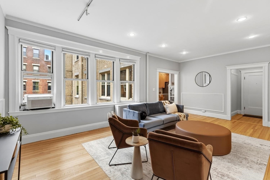 70 Fenway, Unit 36 Boston, MA 02115 - Photo 5 of 28