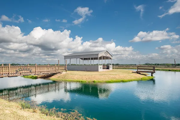$315,000 | 190 Hood Road, Inez, TX 77968
