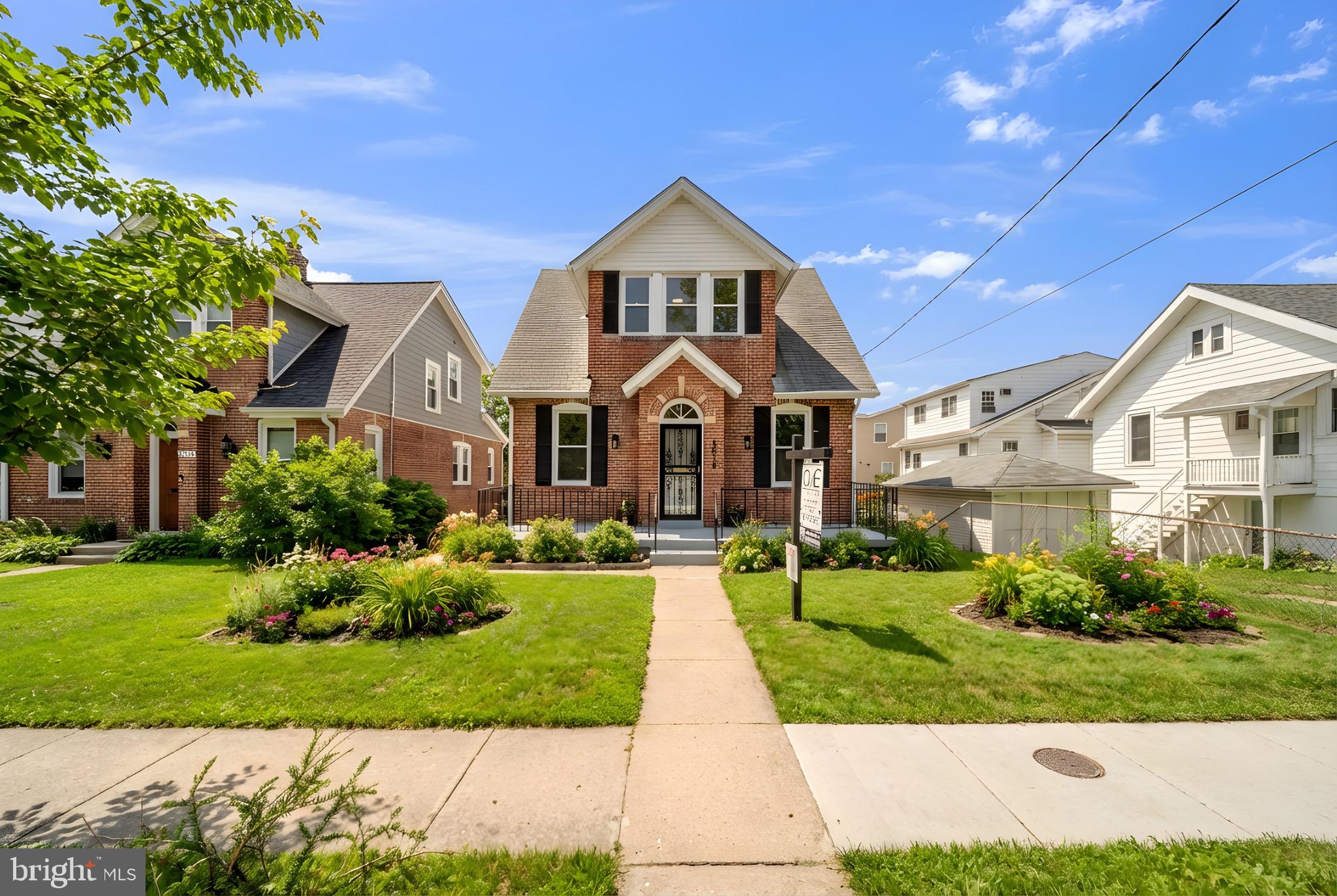 6018 2nd Street Northwest Washington, DC 20011 - Photo 1 of 29