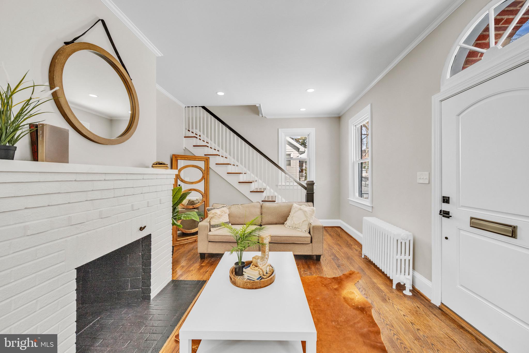 6018 2nd Street Northwest Washington, DC 20011 - Photo 4 of 29 Living Room