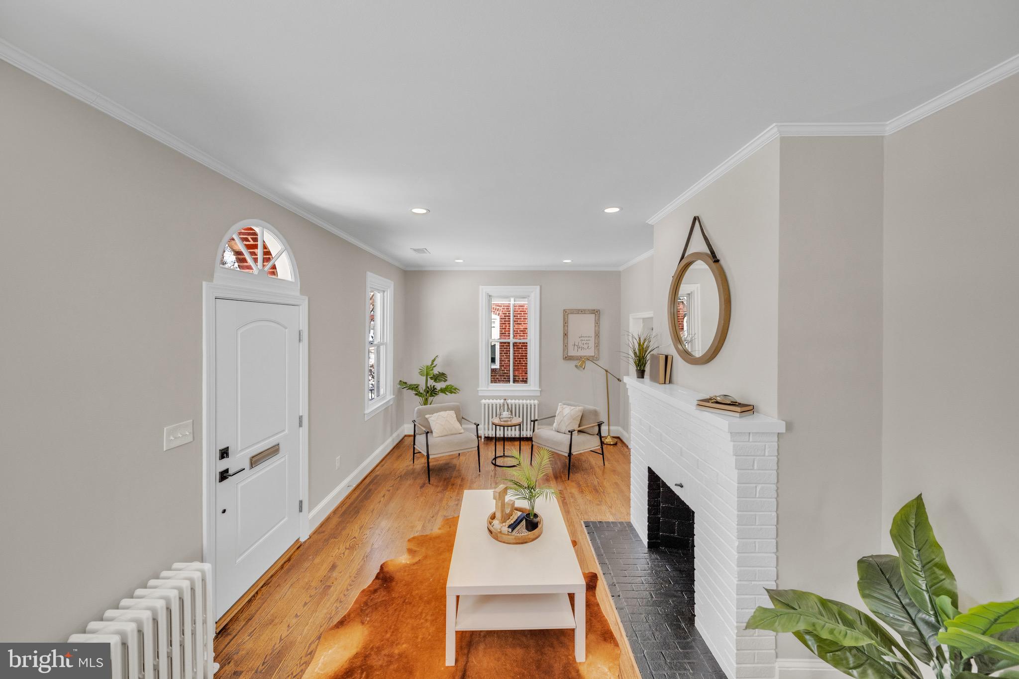 6018 2nd Street Northwest Washington, DC 20011 - Photo 5 of 29 Living Room