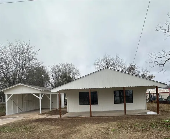 $139,900 | 102 North Pinto Street, Comanche, TX 76442