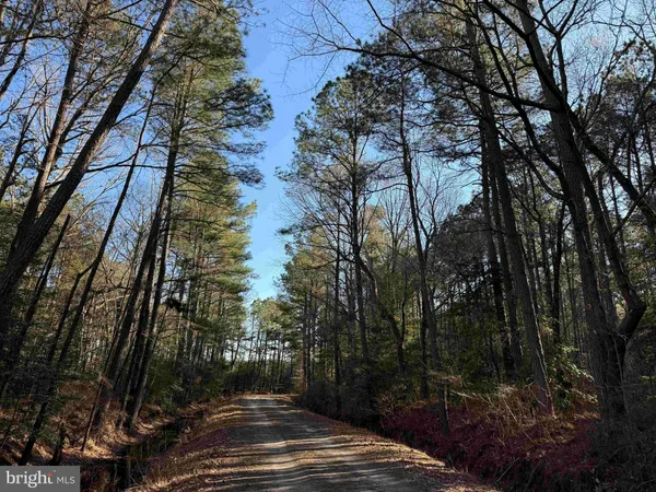 $8,250,000 | 14 (tract Tanager Et2-2031), North, VA 23128