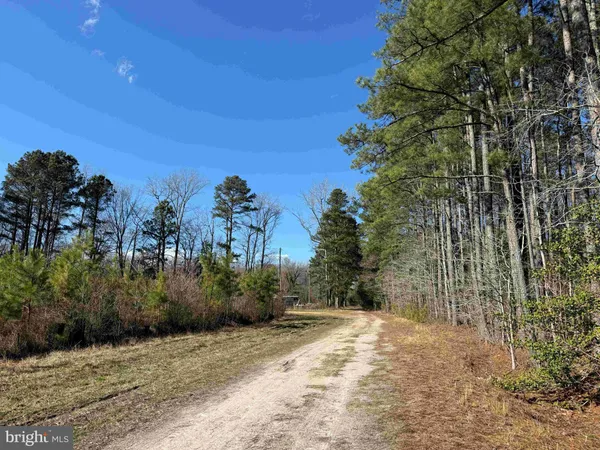 $8,250,000 | 14 (tract Tanager Et2-2031), North, VA 23128