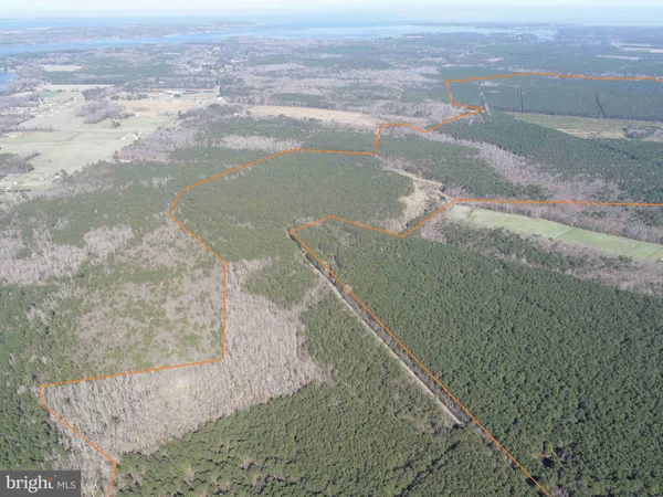 $8,250,000 | 14 (tract Tanager Et2-2031), North, VA 23128