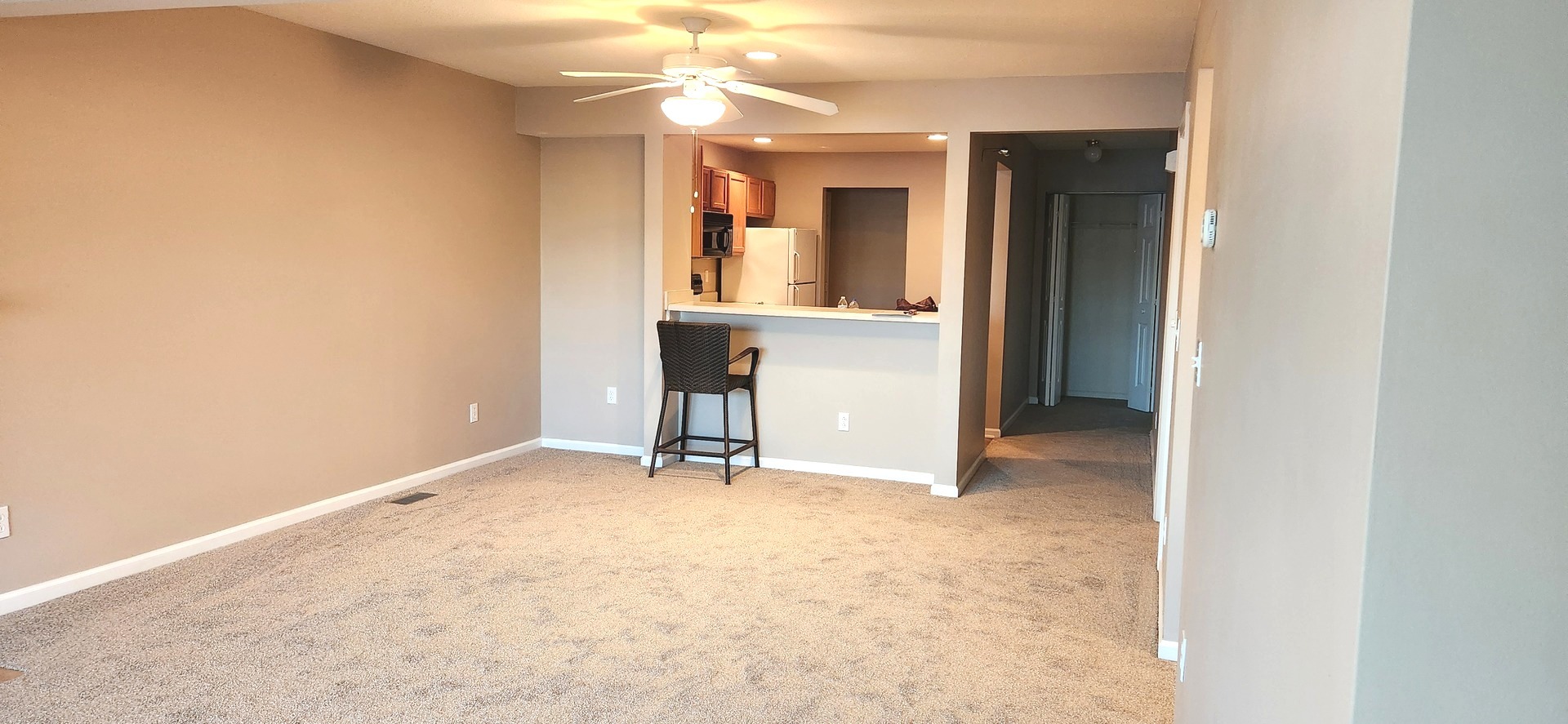 2402 Windward Boulevard, Unit 105 Champaign, IL 61821 - Photo 6 of 21