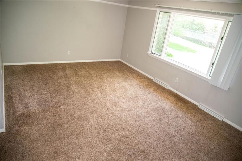 910 McKnight Road Indiana, PA 15701 - Photo 4 of 23 Gallery Image 4