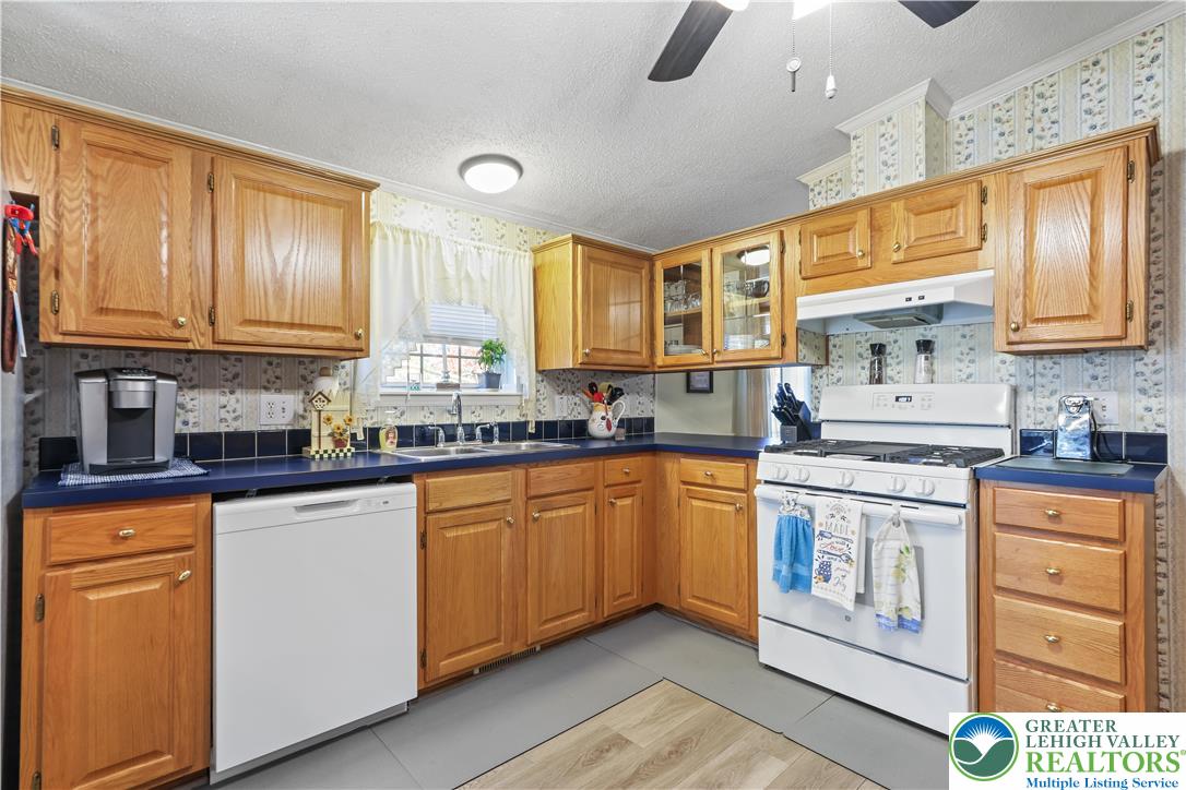 8 Cedar Court Bath, PA 18014 - Photo 13 of 41