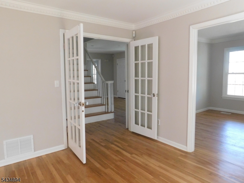4 Spring Hill Road Annandale, NJ 08801 - Photo 23 of 41