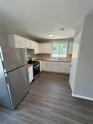 $2,800 | 6800 Bryonwood Drive, Austin, TX 78724