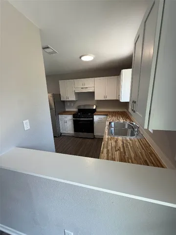 $2,800 | 6800 Bryonwood Drive, Austin, TX 78724