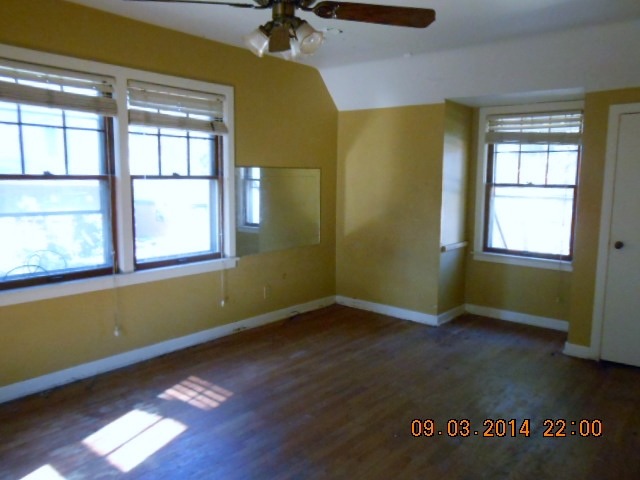 715 Raymond Street Elgin, IL 60120 - Photo 13 of 24