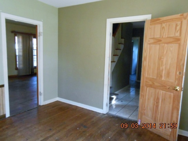 715 Raymond Street Elgin, IL 60120 - Photo 9 of 24