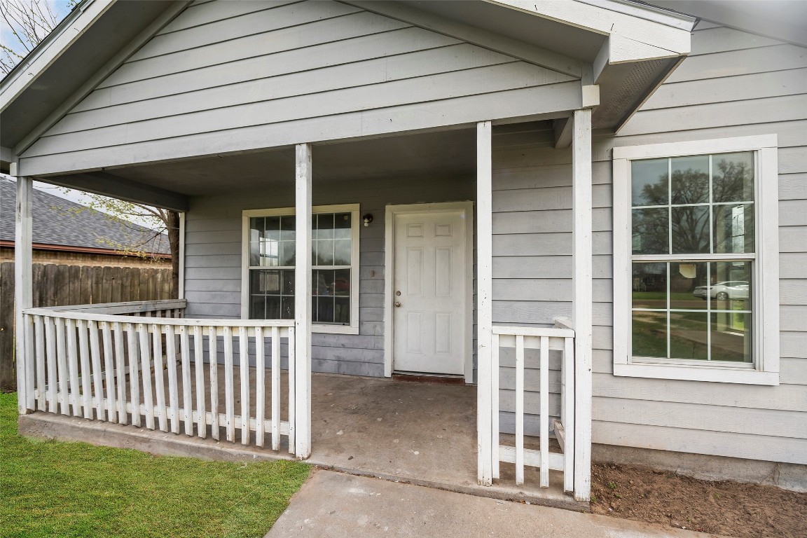 330 3rd Street Hempstead, TX 77445 - Photo 12 of 13