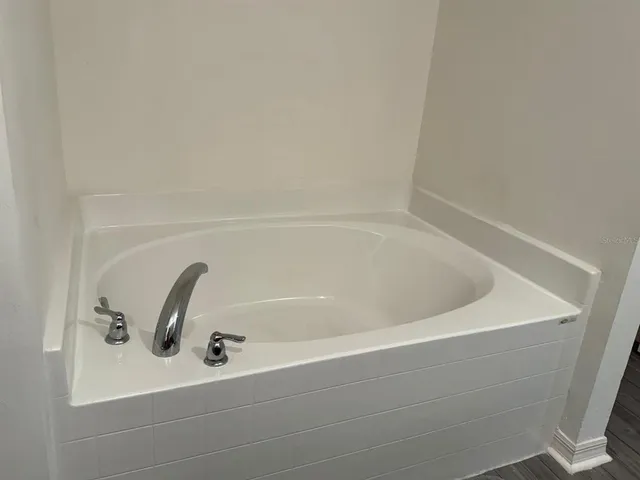 $1,899 | 2082 South Chamberlain Boulevard, North Port, FL 34286