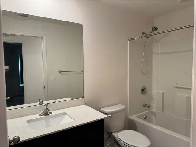 $1,899 | 2082 South Chamberlain Boulevard, North Port, FL 34286