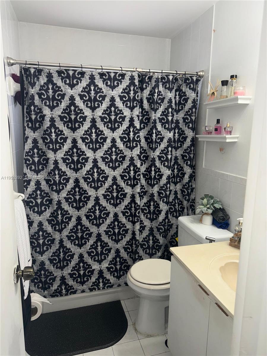 3254 West 70th Street, Unit 202 Hialeah, FL 33018 - Photo 11 of 20