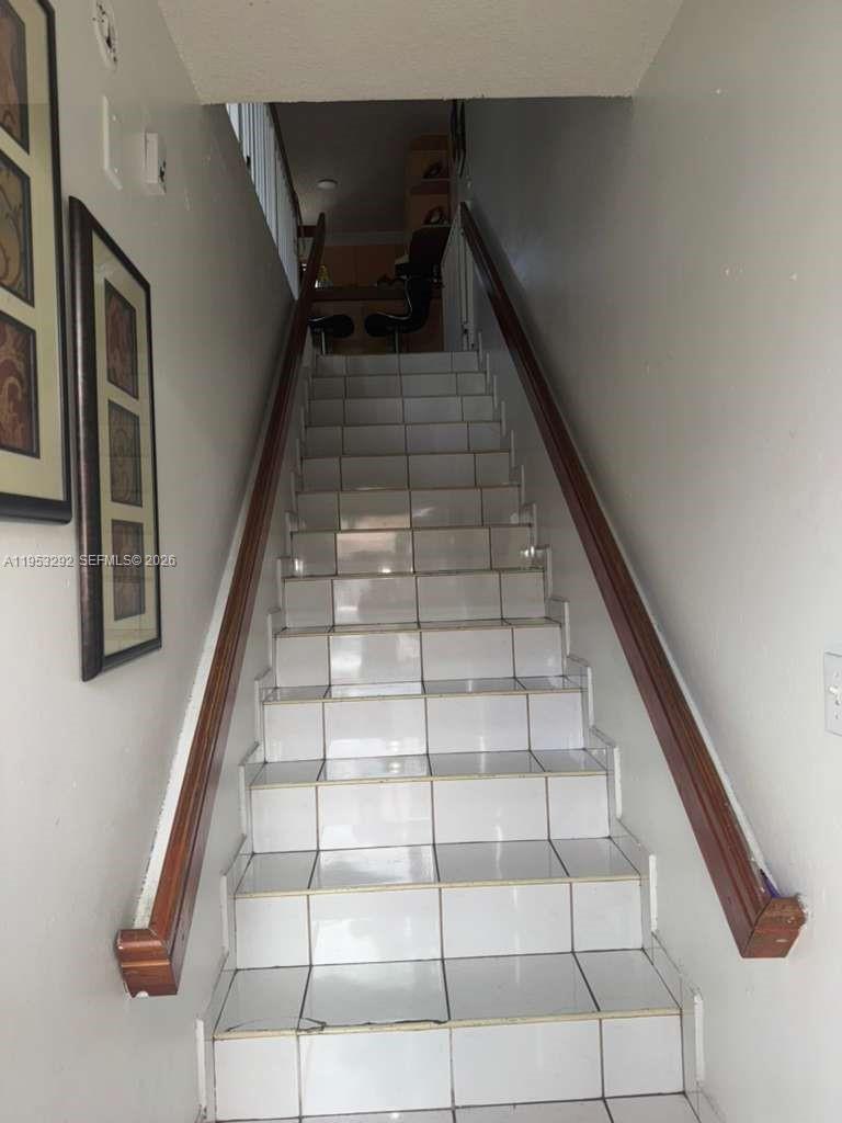 3254 West 70th Street, Unit 202 Hialeah, FL 33018 - Photo 3 of 20