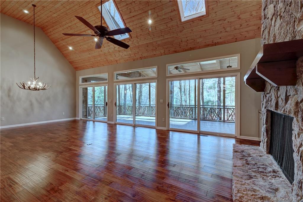 441 Boiling Springs Road, Unit 16 Sapphire, NC 28774 - Photo 2 of 24 Gallery Image 2