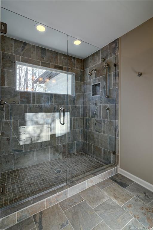 441 Boiling Springs Road, Unit 16 Sapphire, NC 28774 - Photo 12 of 24 Gallery Image 12