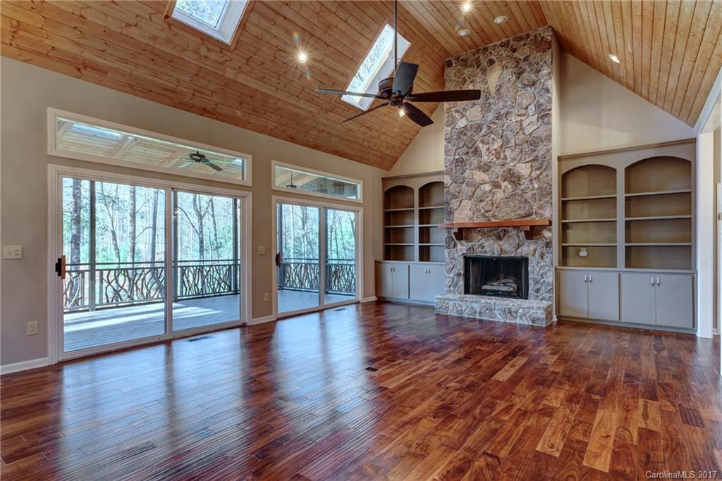 441 Boiling Springs Road, Unit 16 Sapphire, NC 28774 - Photo 3 of 24 Gallery Image 3