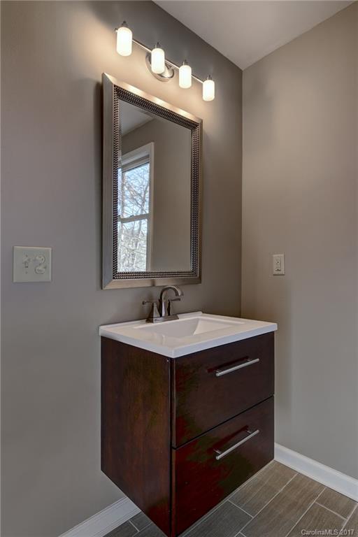 441 Boiling Springs Road, Unit 16 Sapphire, NC 28774 - Photo 22 of 24 Gallery Image 22