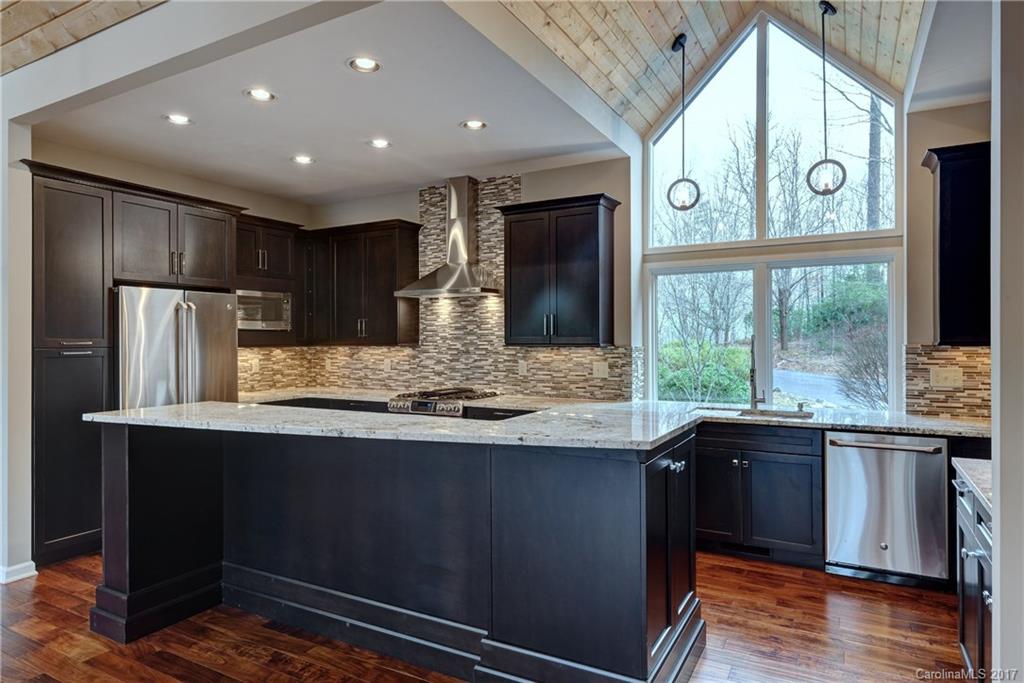 441 Boiling Springs Road, Unit 16 Sapphire, NC 28774 - Photo 6 of 24 Gallery Image 6