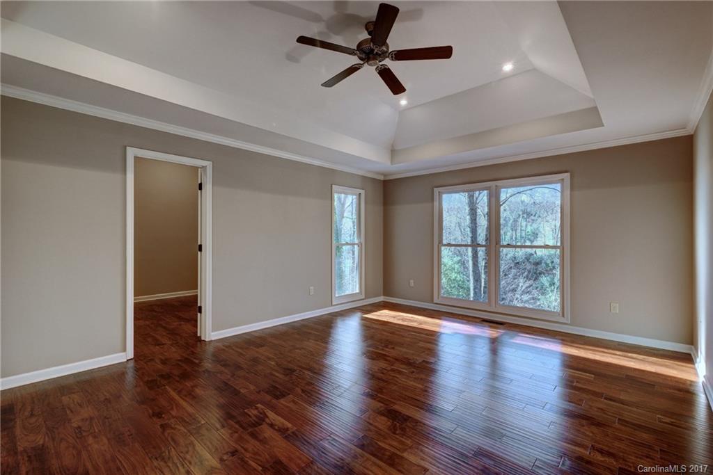 441 Boiling Springs Road, Unit 16 Sapphire, NC 28774 - Photo 10 of 24 Gallery Image 10