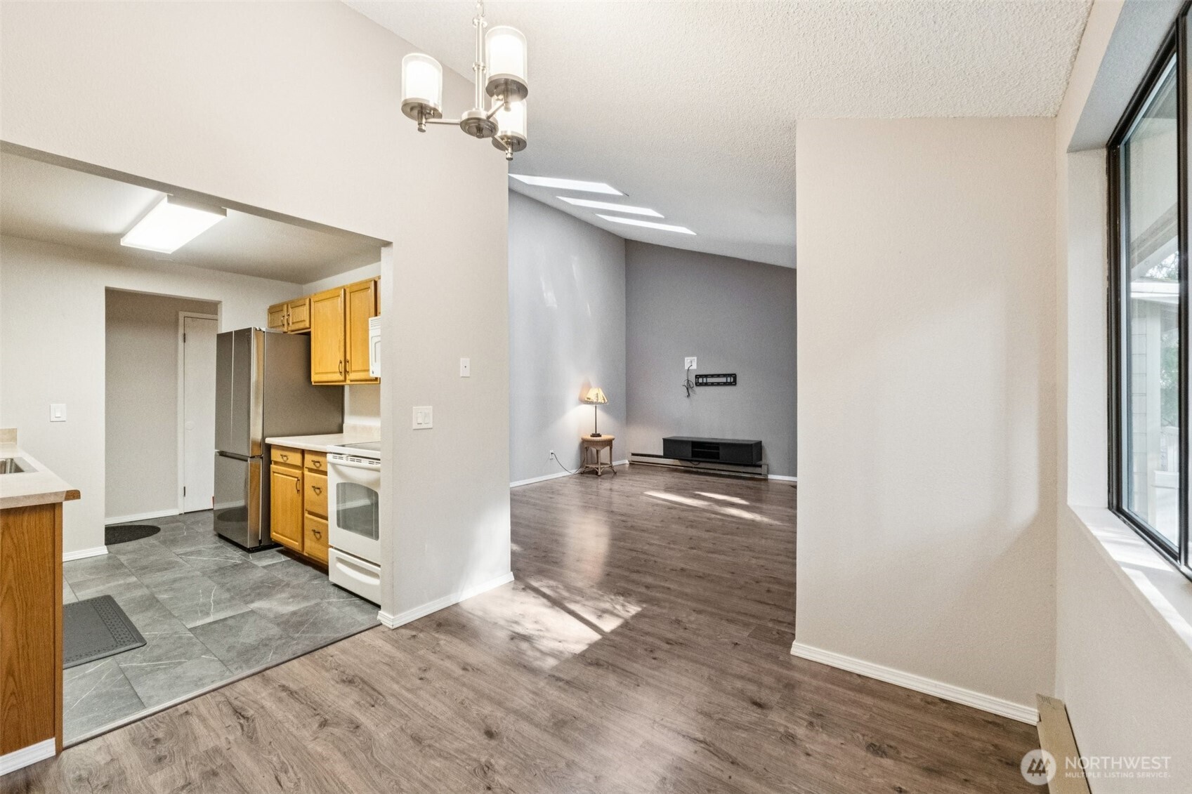 5502 220th Street Southwest, Unit D201 Mountlake Terrace, WA 98043 - Photo 7 of 21