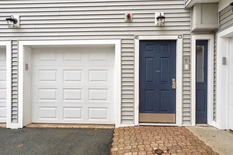 $4,200 | 43 North Mead Street, Unit 43, Boston, MA 02129