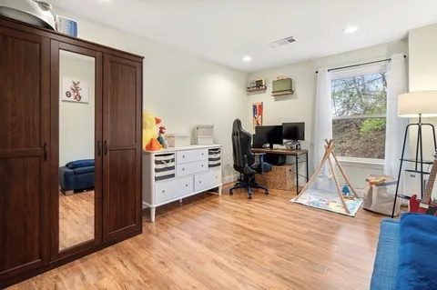 $4,200 | 43 North Mead Street, Unit 43, Boston, MA 02129