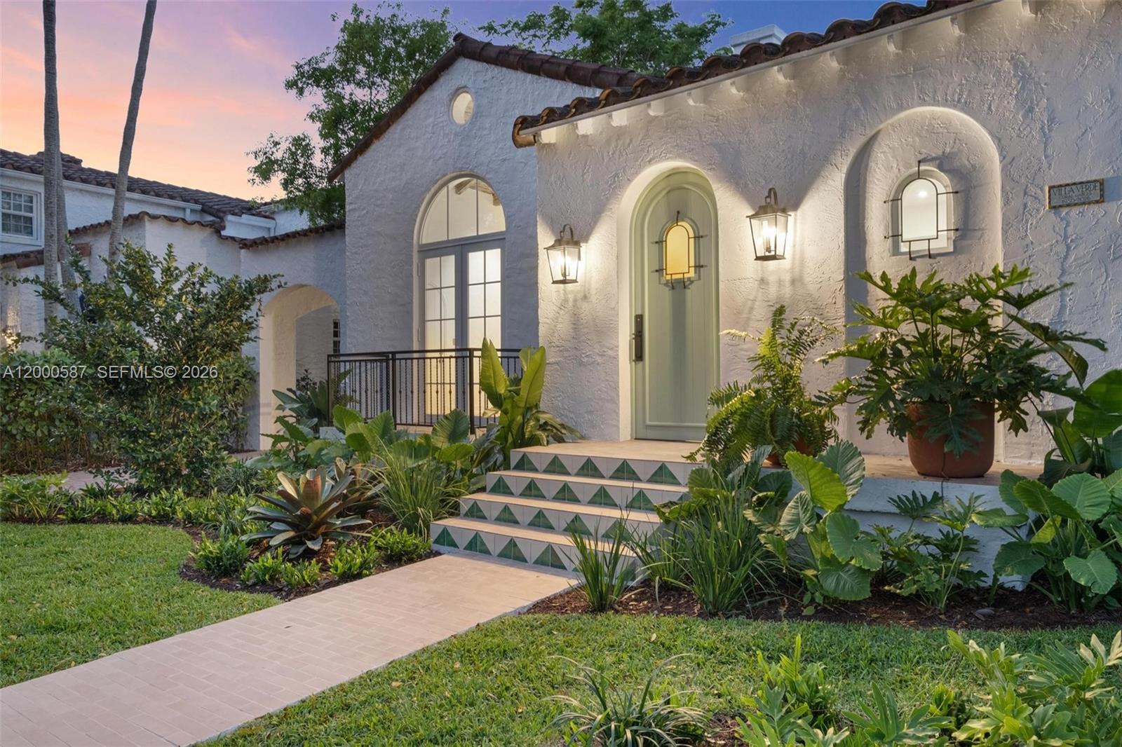909 Roderigo Avenue Coral Gables, FL 33134 - Photo 2 of 34 Photo 2