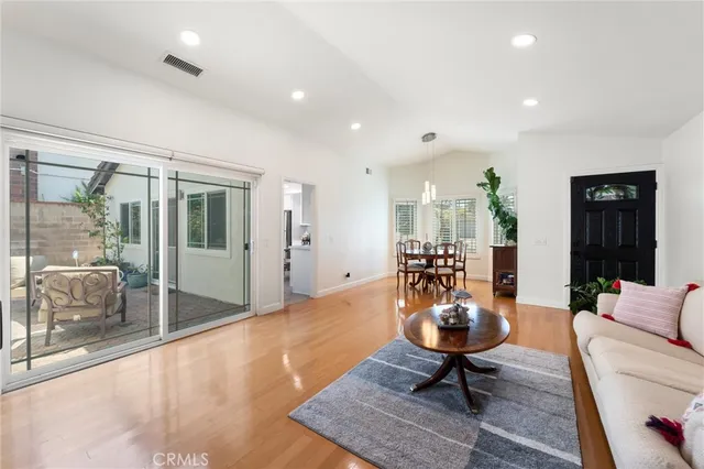 $1,098,000 | 210 South Larkwood Street, Anaheim Hills, CA 92808