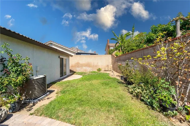 $1,098,000 | 210 South Larkwood Street, Anaheim Hills, CA 92808