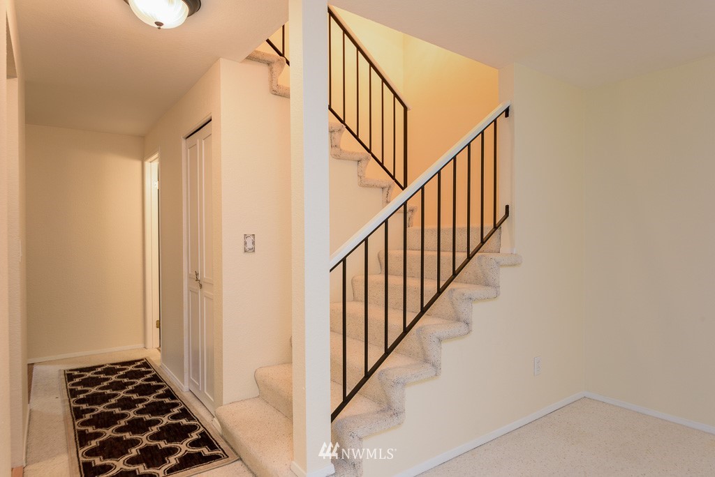 2116 186th Place Southeast Bothell, WA 98012 - Photo 3 of 14