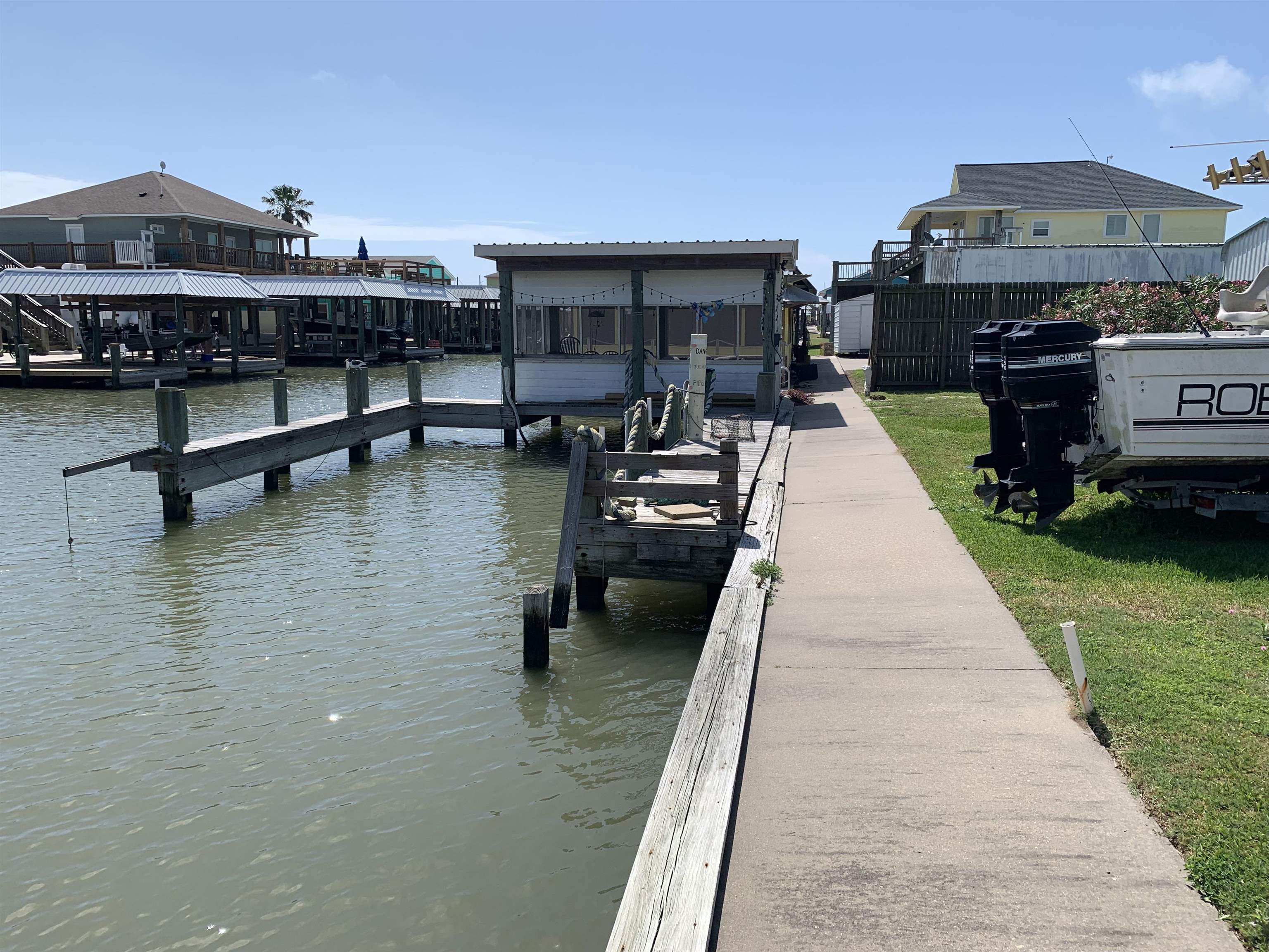 1228 Resort Road Crystal Beach, TX 77650 - Photo 2 of 4