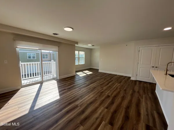 $2,457 | 60 Weibel Avenue, Unit 3PL206, Saratoga Springs, NY 12866